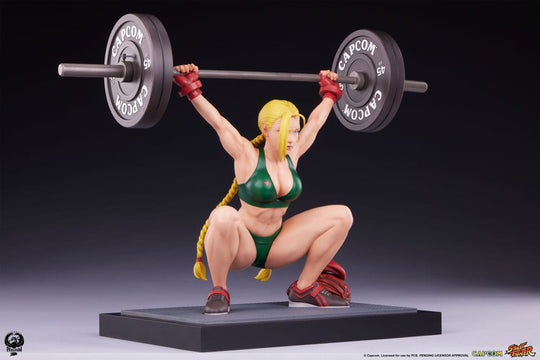 Détail du socle de la statuette Cammy Powerlifting