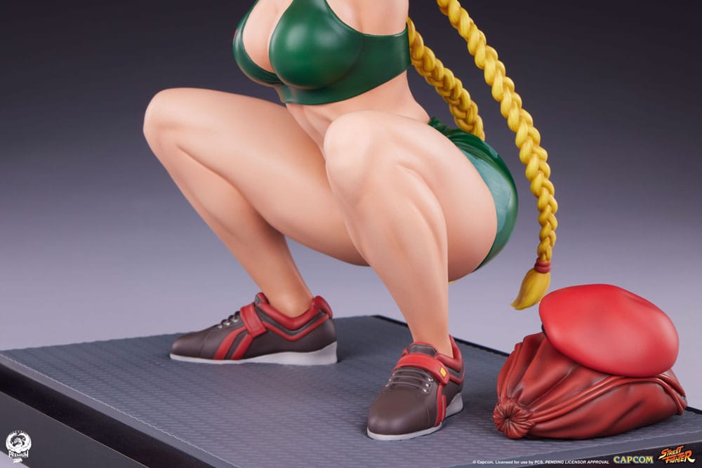 Cammy Powerlifting Street Fighter - Détail des bottes et des genouillères