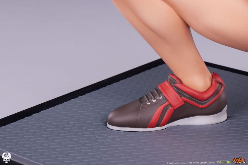 Statuette Cammy 1/4 - Finition de la peinture sur les vêtements