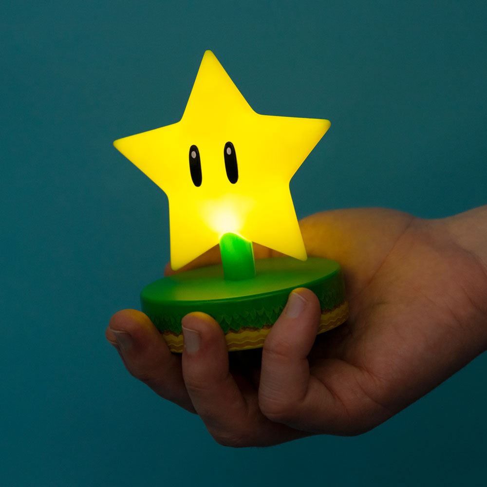 Veilleuse Super Mario Icon Super Star V2 Paladone allumée, lumière jaune douce