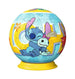Puzzle 3D Disney Stitch Puzzle-Ball Ravensburger de 73 pièces sur son socle, vue de face