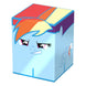 Deck box Squaroe Rainbow Dash ouverte avec des cartes TCG