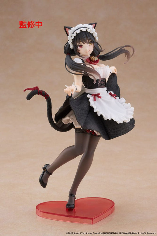 Statuette Kurumi Tokisaki Cat Ear Maid Ver. en pose dynamique, vue de trois quarts