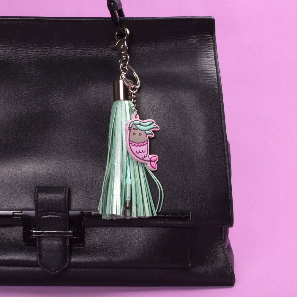 Connecteurs du câble USB 3-en-1 Pusheen : Lightning, USB-C, Micro-USB