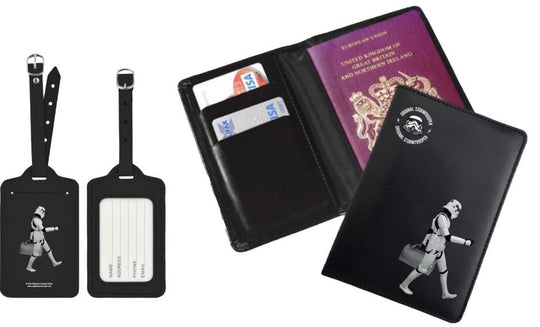 Set de voyage Original Stormtrooper officiel Thumbs Up avec protège-passeport et étiquettes à bagages