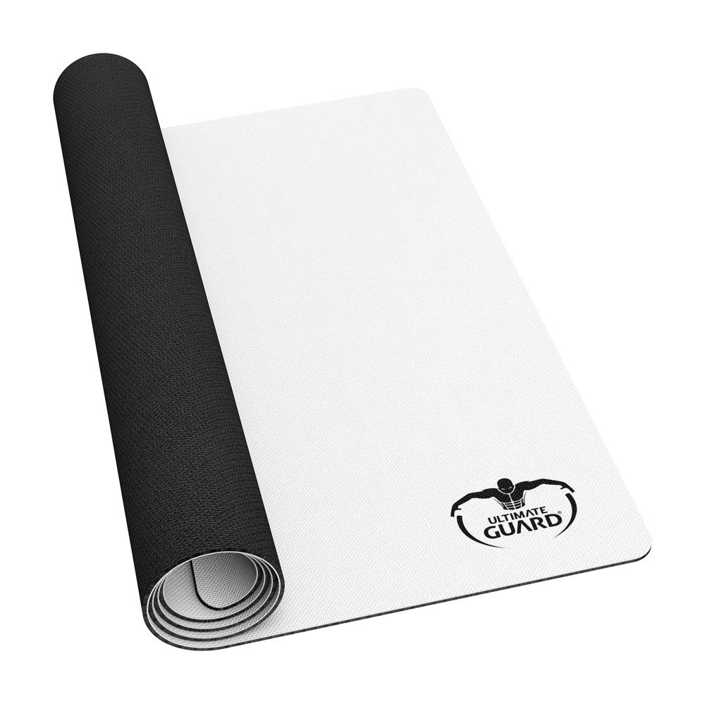 Détail de l'épaisseur 2mm du tapis de jeu Ultimate Guard