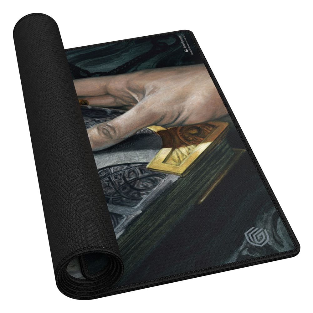 Illustration détaillée Tome of the Guildpact sur tapis de jeu MTG