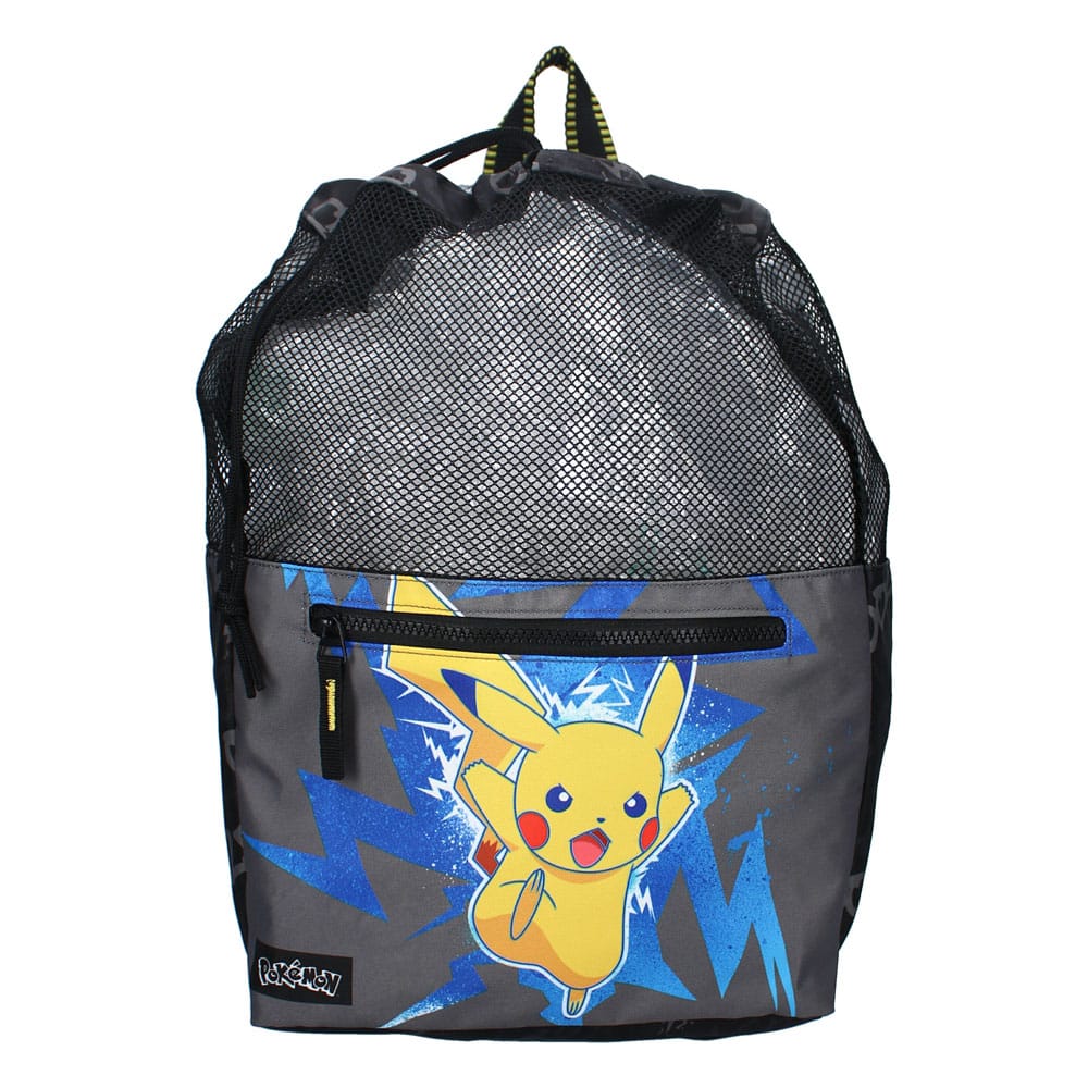 Détail du motif Pokémon et du logo Gotta Catch 'Em All sur le sac à dos