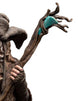 Gros plan sur les détails de la statuette Radagast le Brun par Weta Workshop