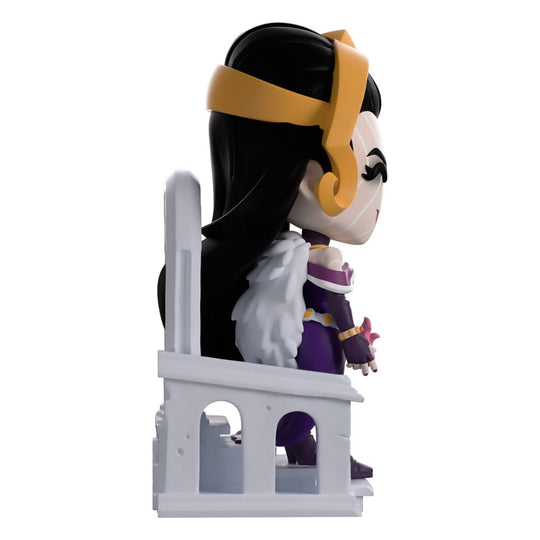 Figurine Liliana Vess Youtooz 13 cm hors de sa boîte, posée sur un socle