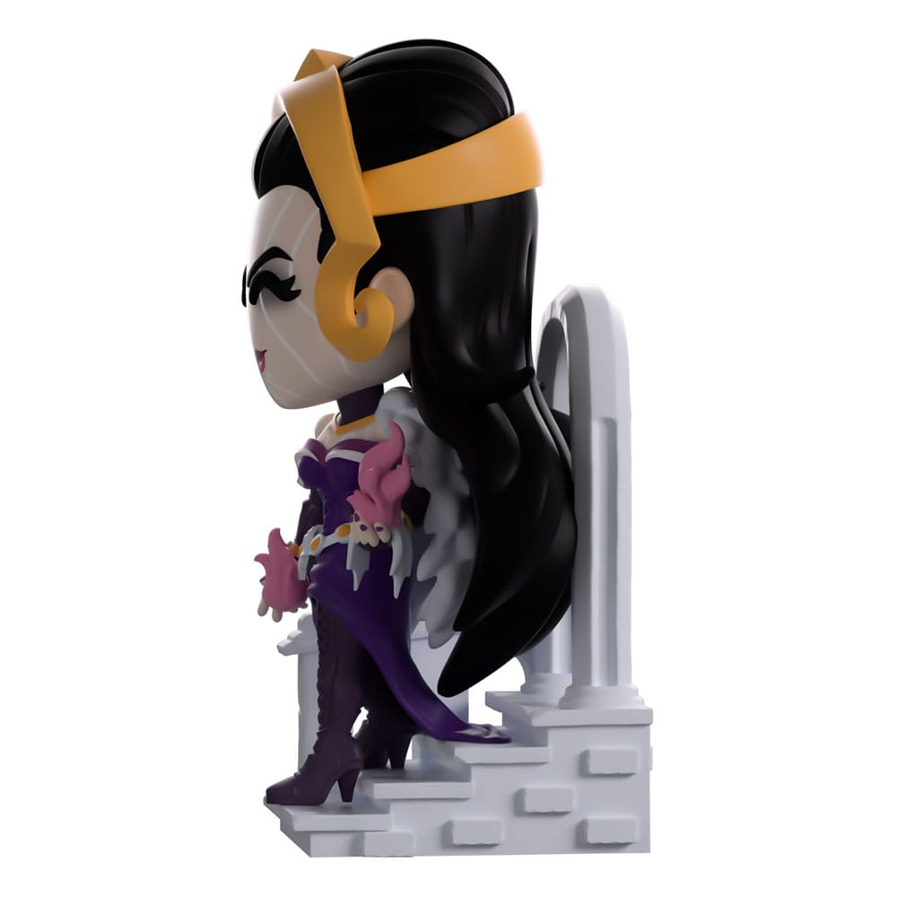 Vue latérale de la figurine Liliana Vess Youtooz montrant sa pose dynamique