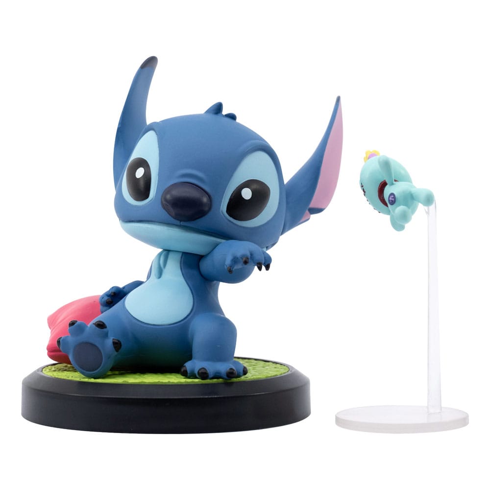 Présentoir ouvert montrant les boîtes individuelles des figurines Lilo & Stitch